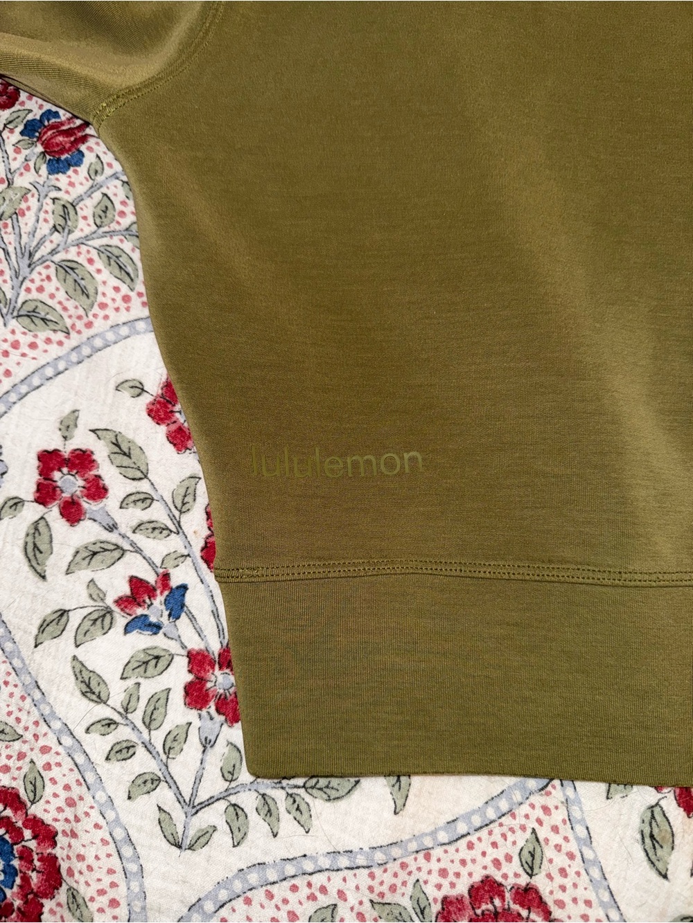 Green Lululemon Streamline Pullover - Picture 3 of 3